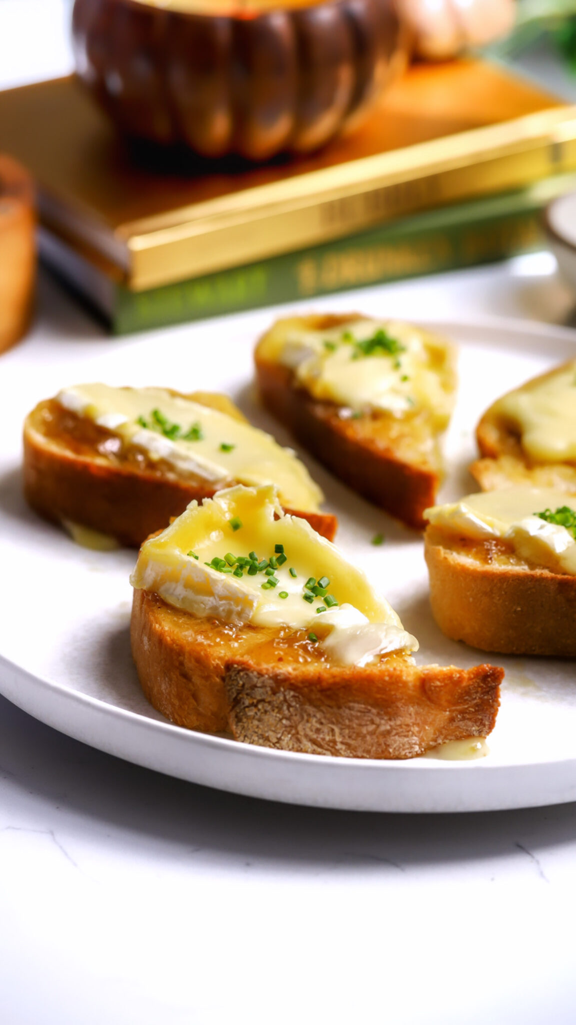 Brie Crostini - Food My Muse Brie Crostini - Food My Muse