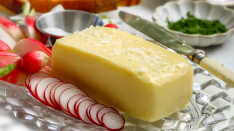 cultured-butter-with-radishes-